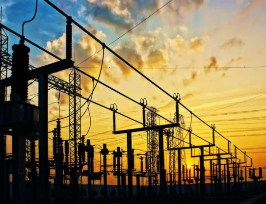 Why Q2 Is the Critical Hiring Window for Power & Renewable Energy Projects
